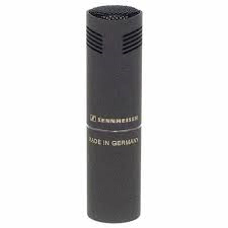 HF microphone set. Includes (2