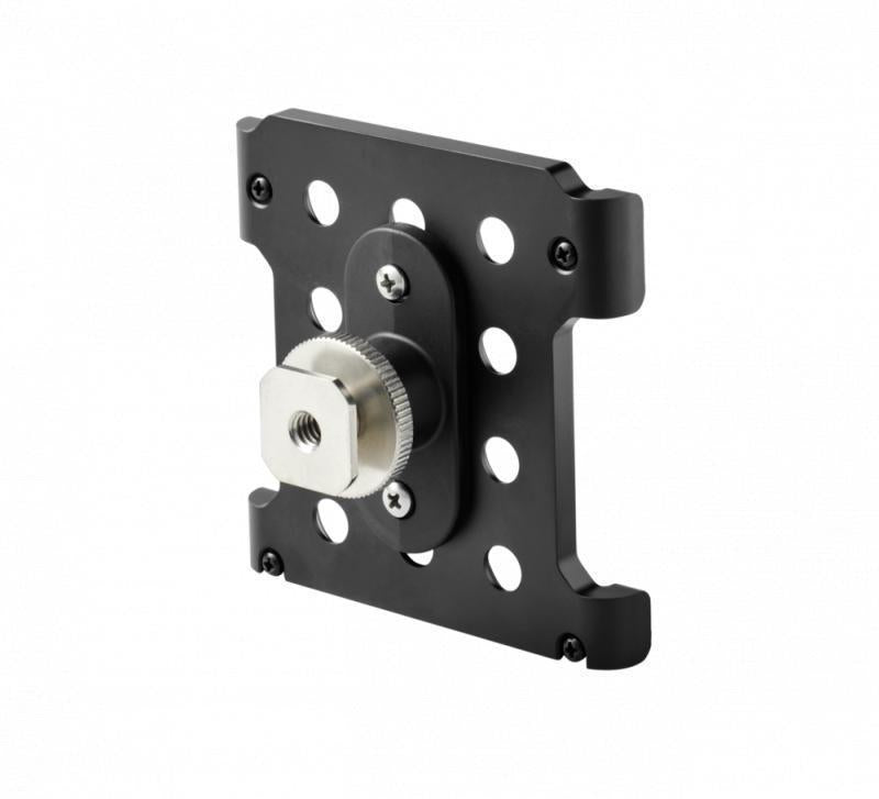 Mounting plate with cold shoe